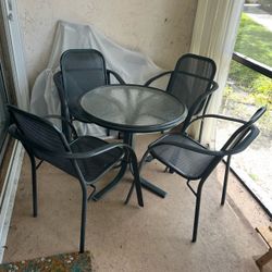 Outdoor Table and 4 Chairs
