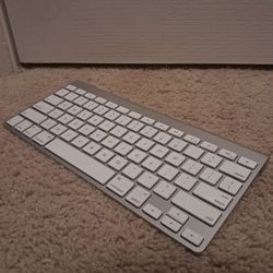 Apple wireless keyboard