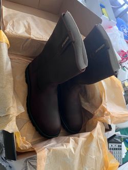 Revolver work boots
