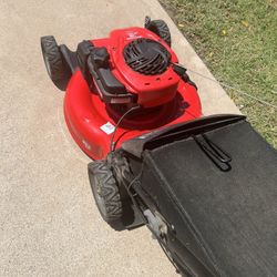 Lawn Mower Ruaning Great 175 Dlls