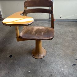 Old Style University Of washington School Desk 
