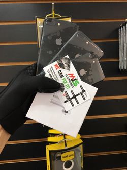 IPHONE 8 64GB UNLOCKED