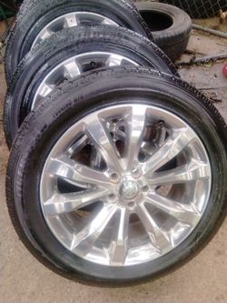 A set of 4 225 55 19