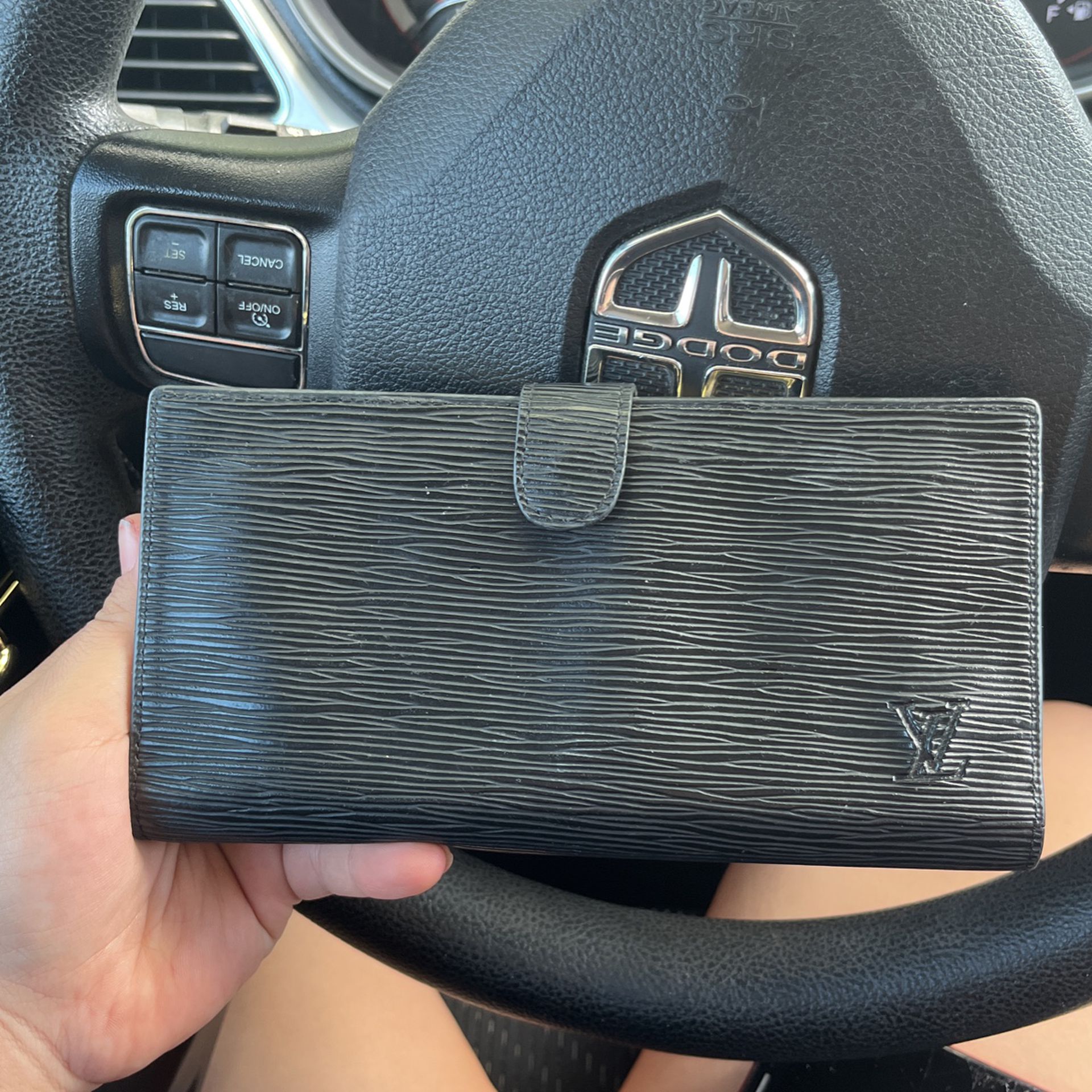 LV wallet/ cartera de mujer LV for Sale in Houston, TX - OfferUp