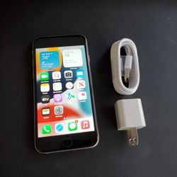 iPhone 6s - UNLOCKED - Like New 