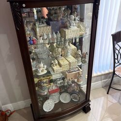 Pulaski Mantel Curio