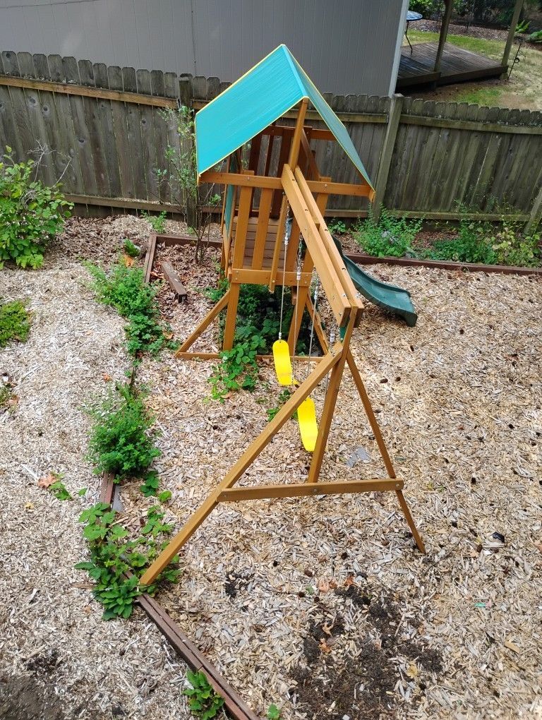 Children's Play Structure ****PRICE REDUCED****