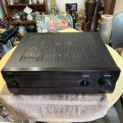 Awesome Yamaha AX-592 Natural Sound Stereo Amplifier - Black