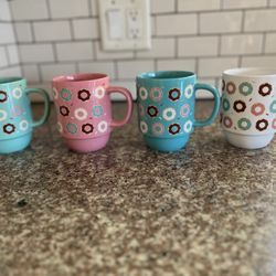 Cute 4 Piece Vintage Boston Warehouse Trading Corp Mugs 