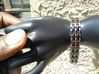 Stainless steel bracelet