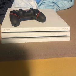 PlayStation 4 Pro 1tb