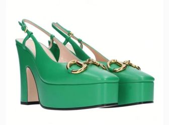 Gucci Nappa Horsebit Charlotte shamrock leather sling back heels
AUTHENTIC NEW