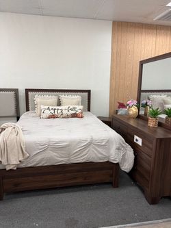 Queen Bedroom set