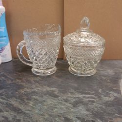 Vintage Wexfort Anchor Hocking Milk And Sugar Set.