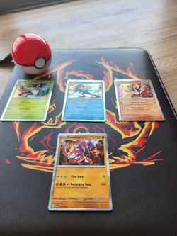 4 Pokémon Cards 👌