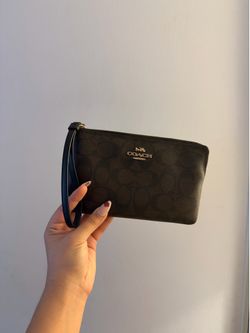 Authentic Coach Wristlet