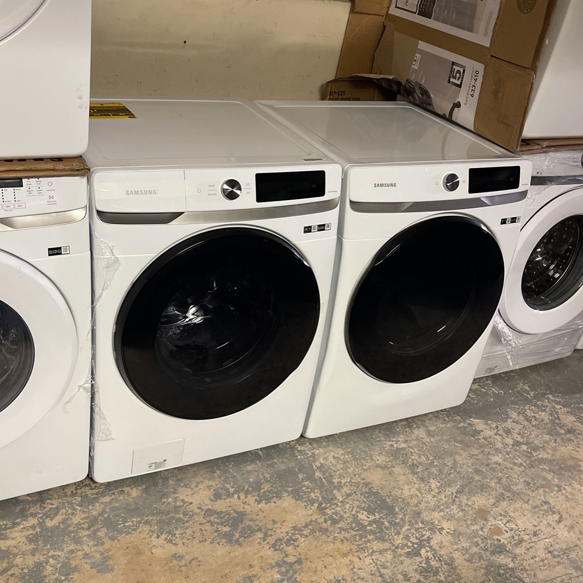 New Open Box Samsung Washer And Dryer Scratch And Dents Front Loaders 27”