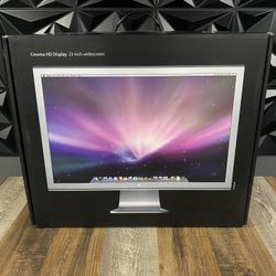 23 Inch Apple Cinema Display High Definition Very Clean LOOK