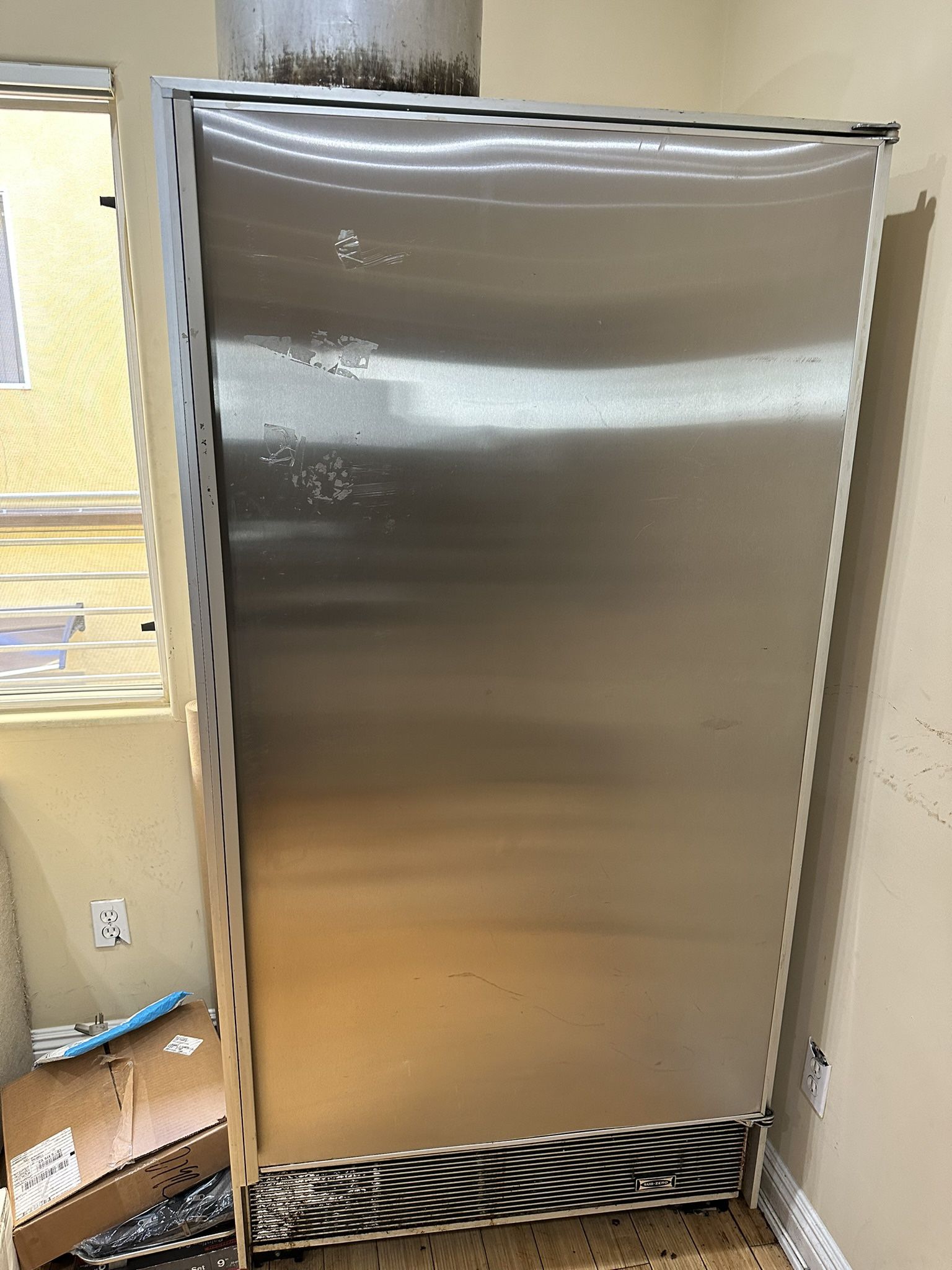 Sub Zero Refrigerator