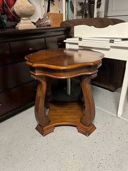 Side table (1)