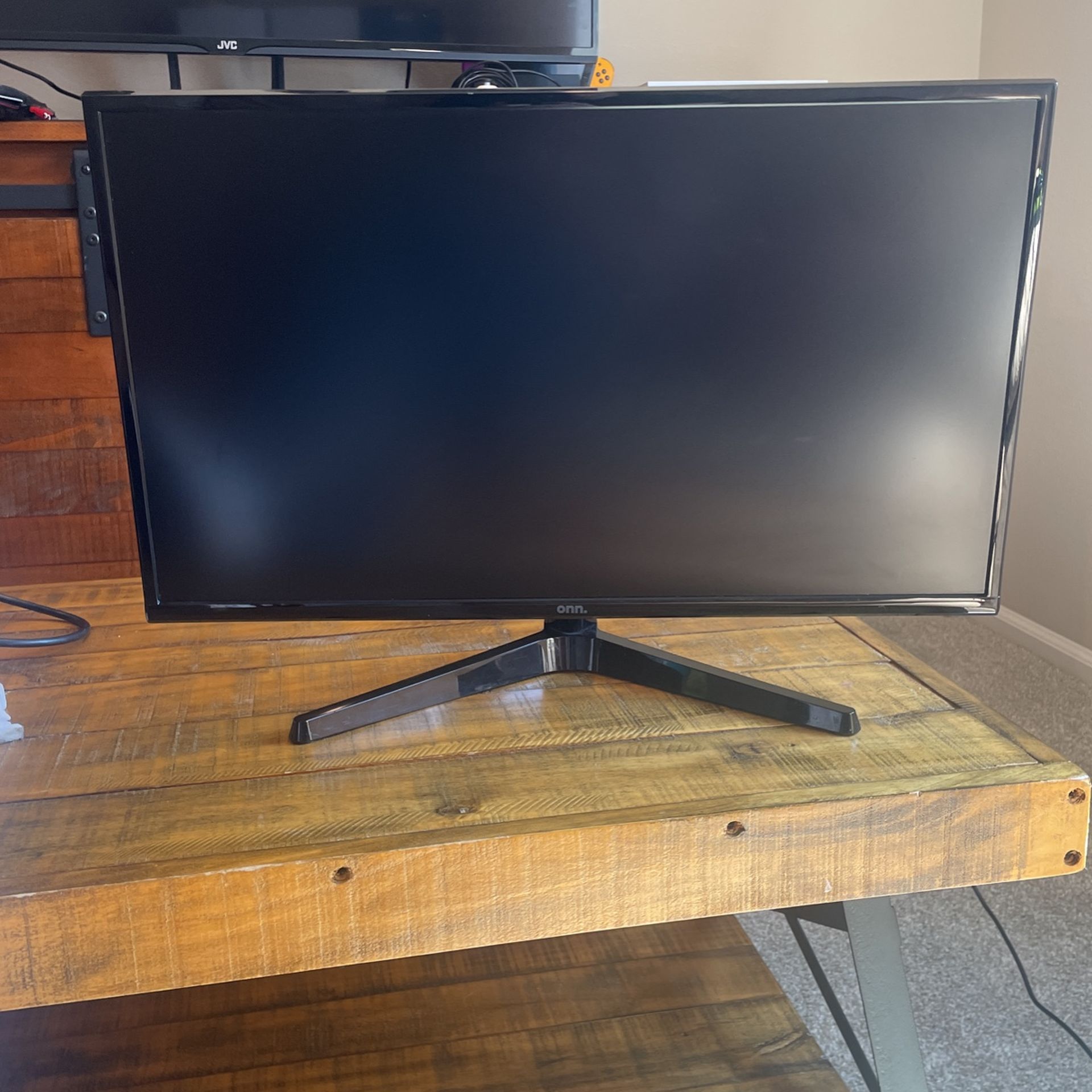 ONN 24 Inch Monitor HDMI/VGA With Cord