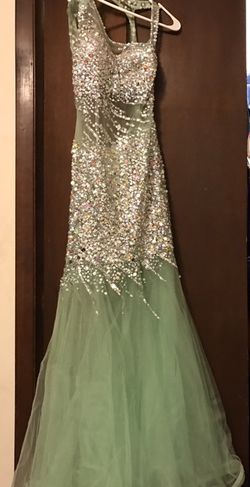 Beautiful lime green with iridescent gems