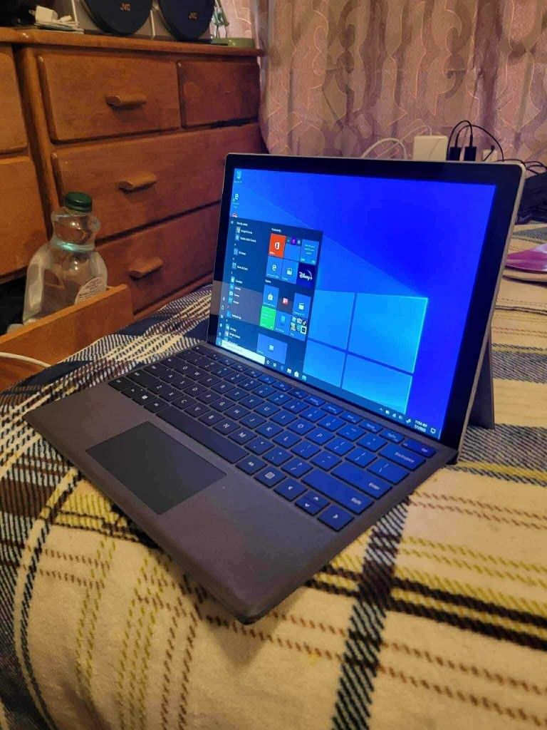 11 inch Microsoft Surface 4ta Generation Pro With Intel Core i5 Processor With Windows 11 With Programs
