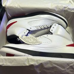 Air Jordan 2s Chicago Color Way