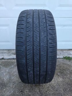 235/45R18 Hankook Kinergy GT tire