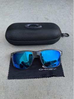 Oakley Holbrook Sunglasses Blue Sapphire Irid Polar Prizm Lens Clear Crystal Frame