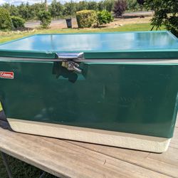 Coleman Steel-Belted Portable Cooler – Vintage 54-Quart Green Cooler for Camping and Outdoors
