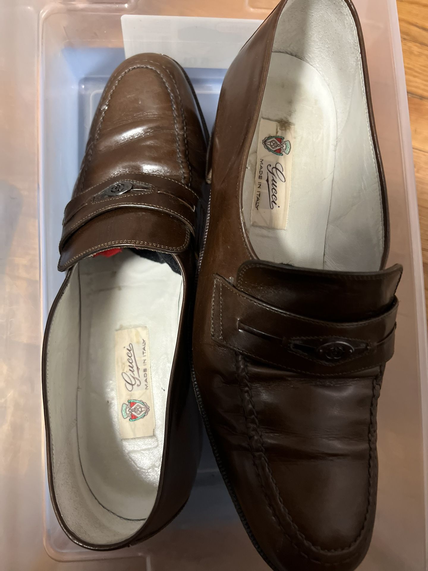 MEN GUCCI LOAFERS