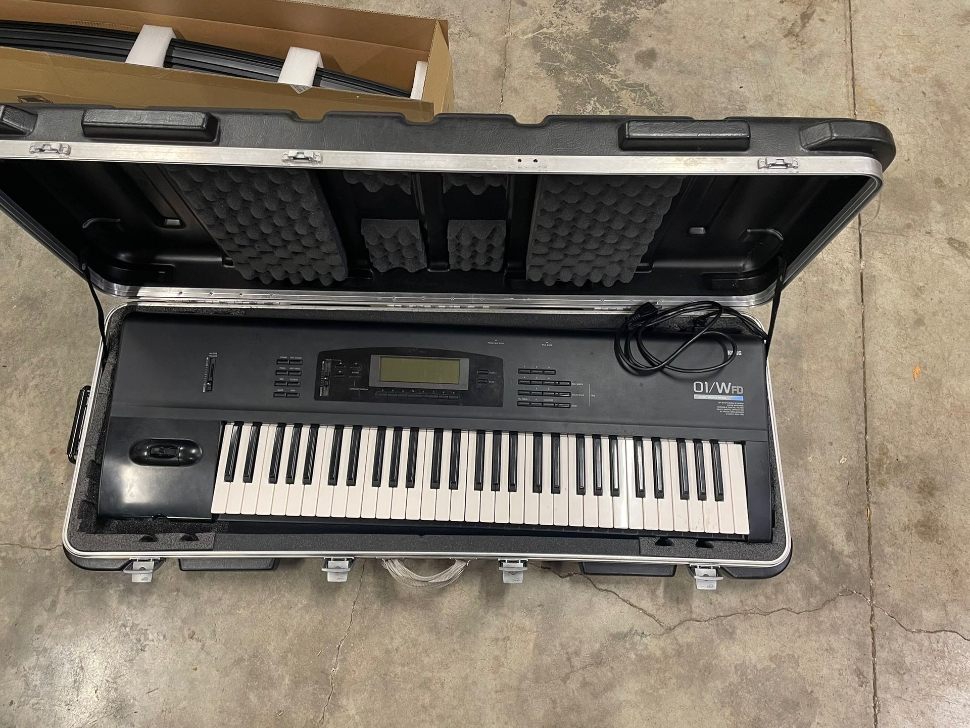 Korg 01/Wfd  Workstation keyboard 🎹 