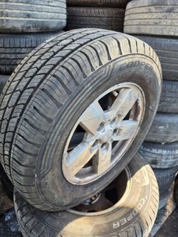 17" Cherokee rims  255/65r17.