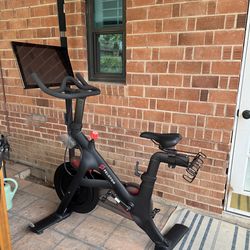 Peloton Bike