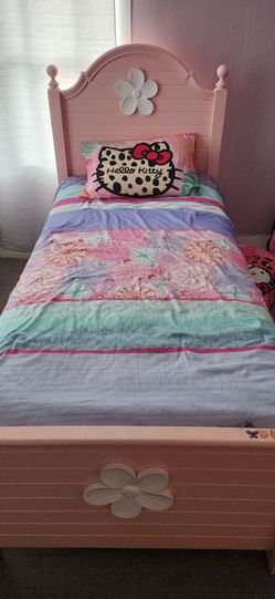 Cama y cajonera