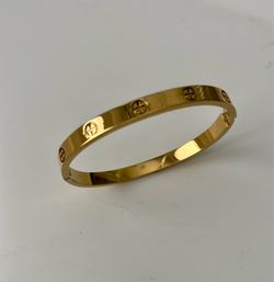 Love Gold Bracelet