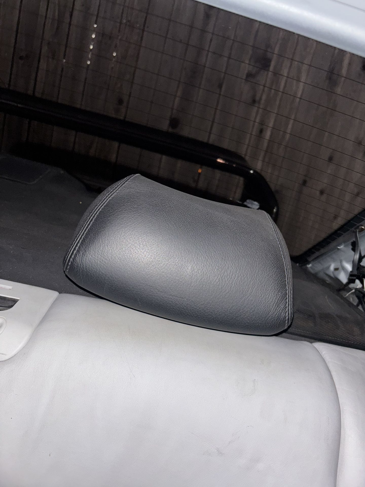 E36 Coupe Black Rear Headrests