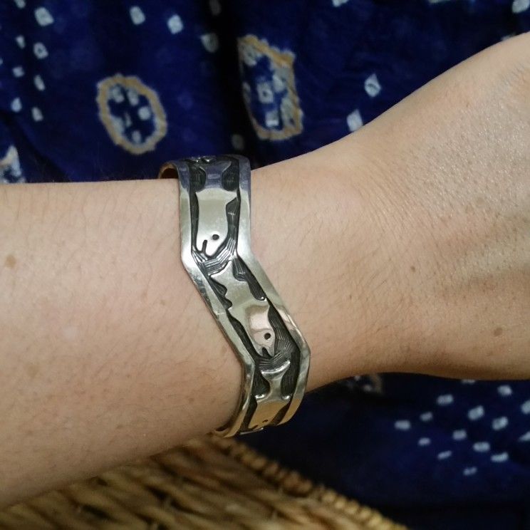 Signed Solid Silver Artisan Fish Design Cuff Bracelet