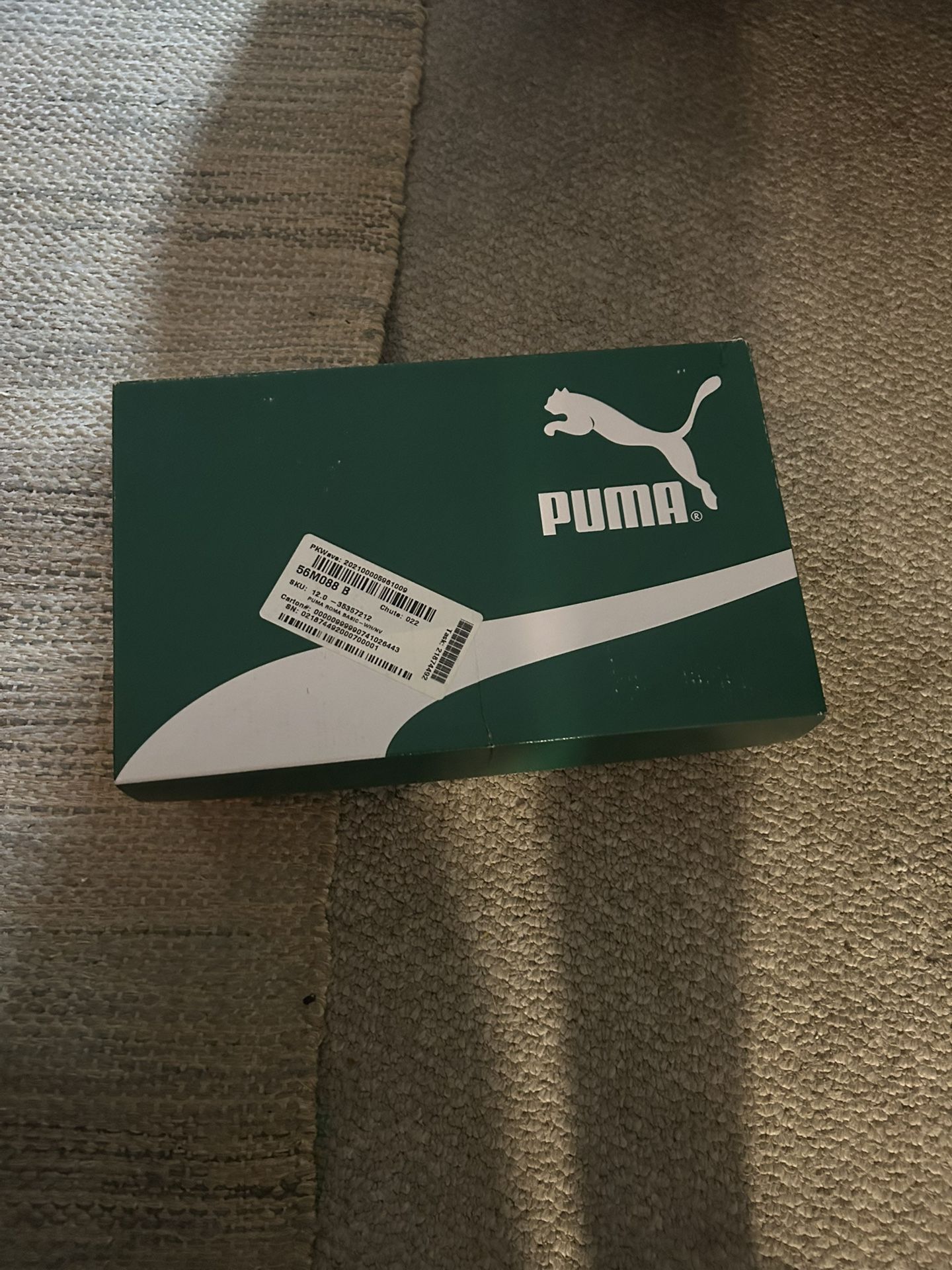 Puma tennis shoes asking $35 size 12