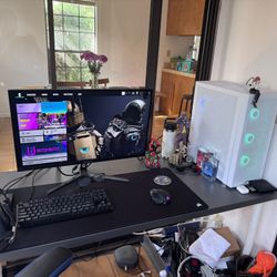 Pc For Sale (mouse/ Mouse Pad & Keyboard Included)