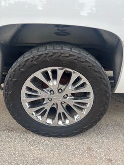 22's and 35's Nitto Recons