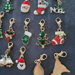 Christmas Charms & Necklaces 