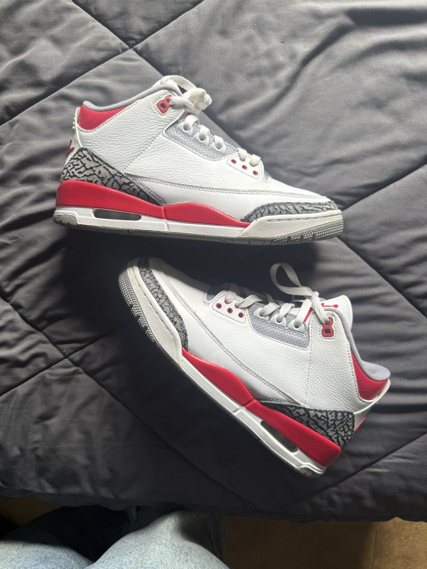 Nike Air Jordan 3 Retro Fire Red Size 9
