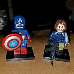 Marvel Captain America & Winter Soldier Set