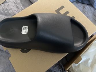Yeezy Slides