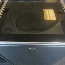 Matching whirlpool washing machine and electric dryer with warranty 