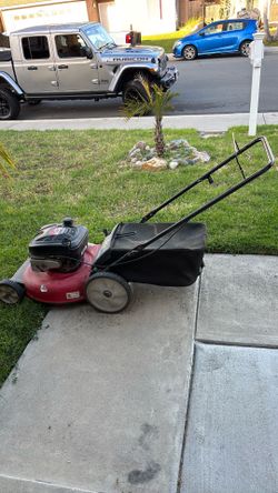 Yard machines Lawnmower