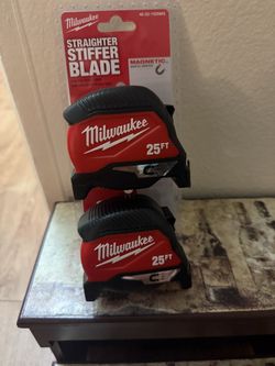 Milwaukee 25ft Magnetic Tape Measure (2-Pack)