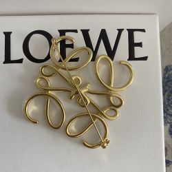 Logo Brooch Suit Pin Corsage Accessories 